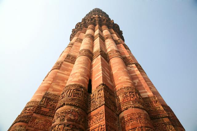 Qutub Minar Tour By Bus